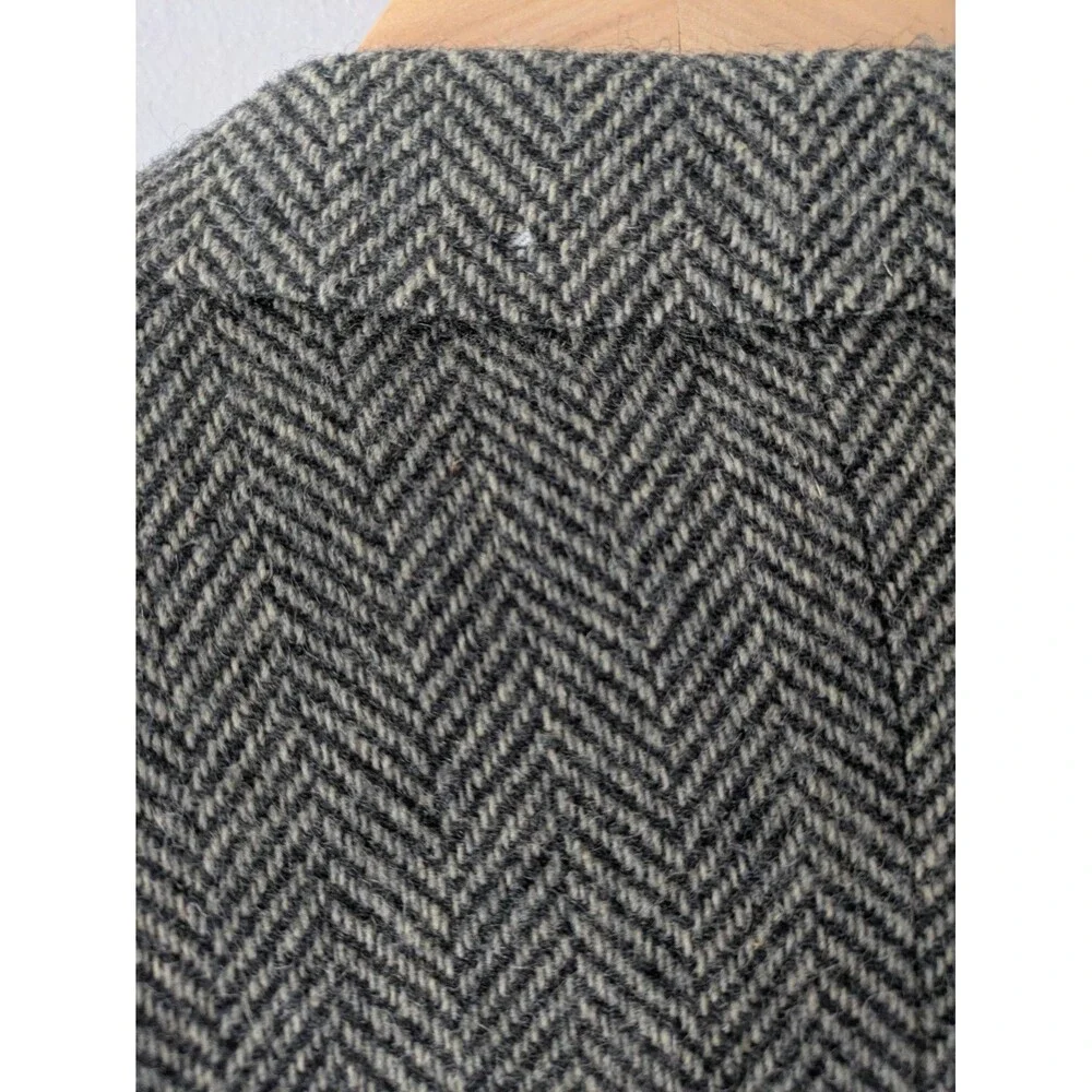 Vintage Farah Clothing Co. Wool Herringbone blazer 40R Jacket, sports coat gray